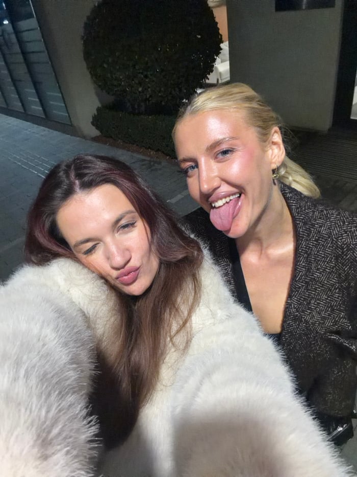 Women document Friday night out in Belgrade