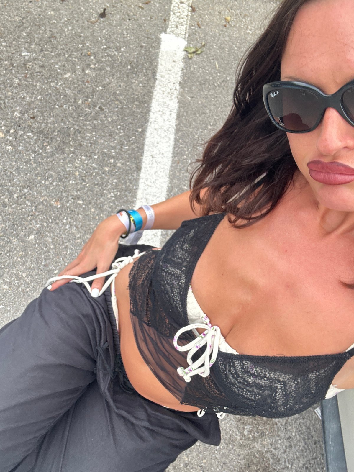 Personal items scattered on asphalt in Sant Josep de sa Talaia