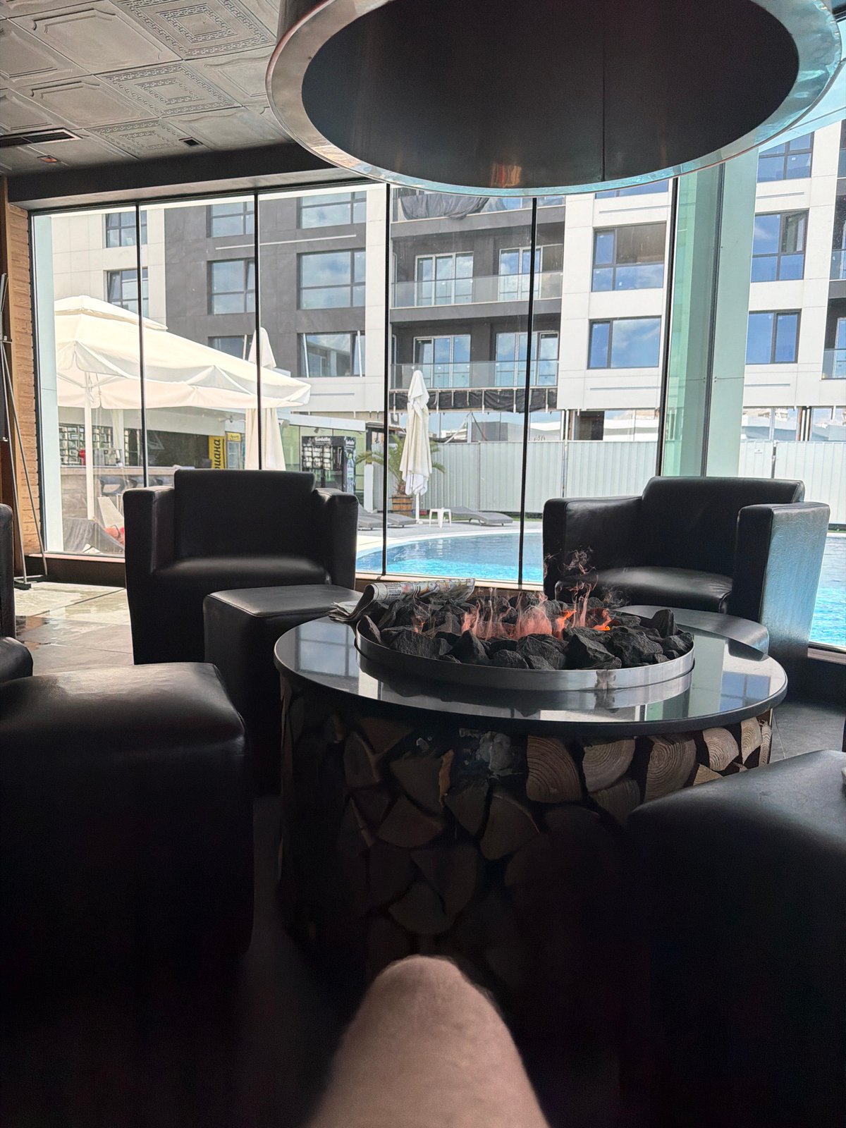 Afternoon in Sofia: poolside relaxation and nature details