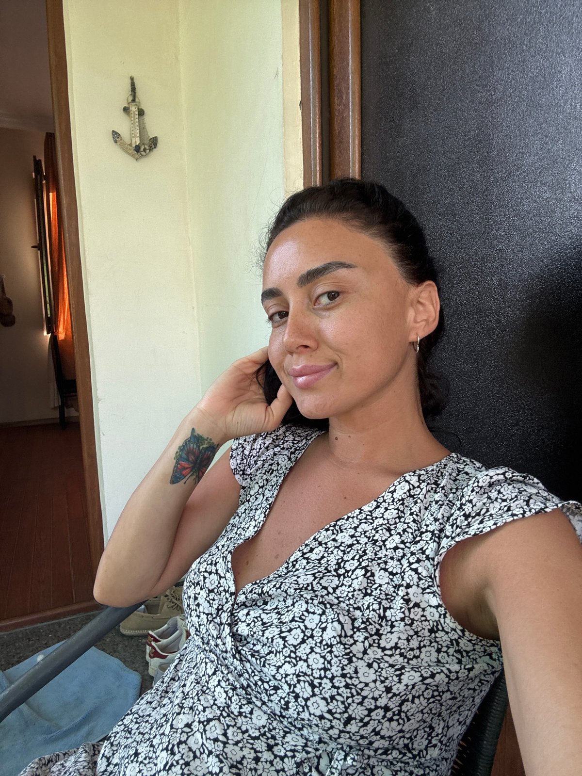 Morning in Batumi: floral dress, selfies, garden and balcony.