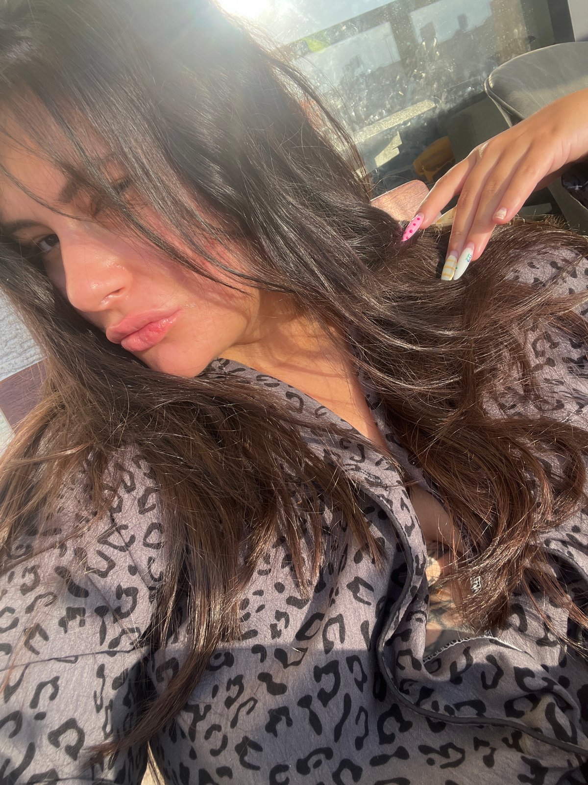 Close-up selfies and a talking video from Kiryat Bialik