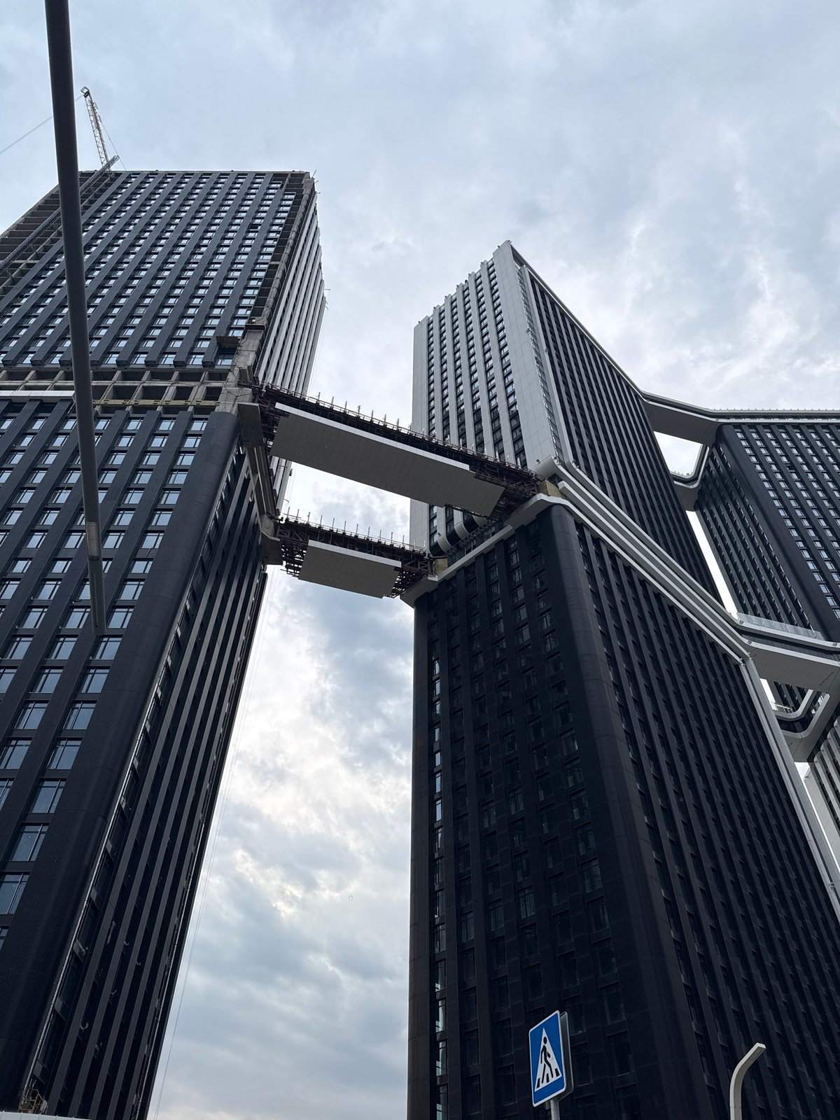 Moscow resident documents modern high-rise complex and surroundings