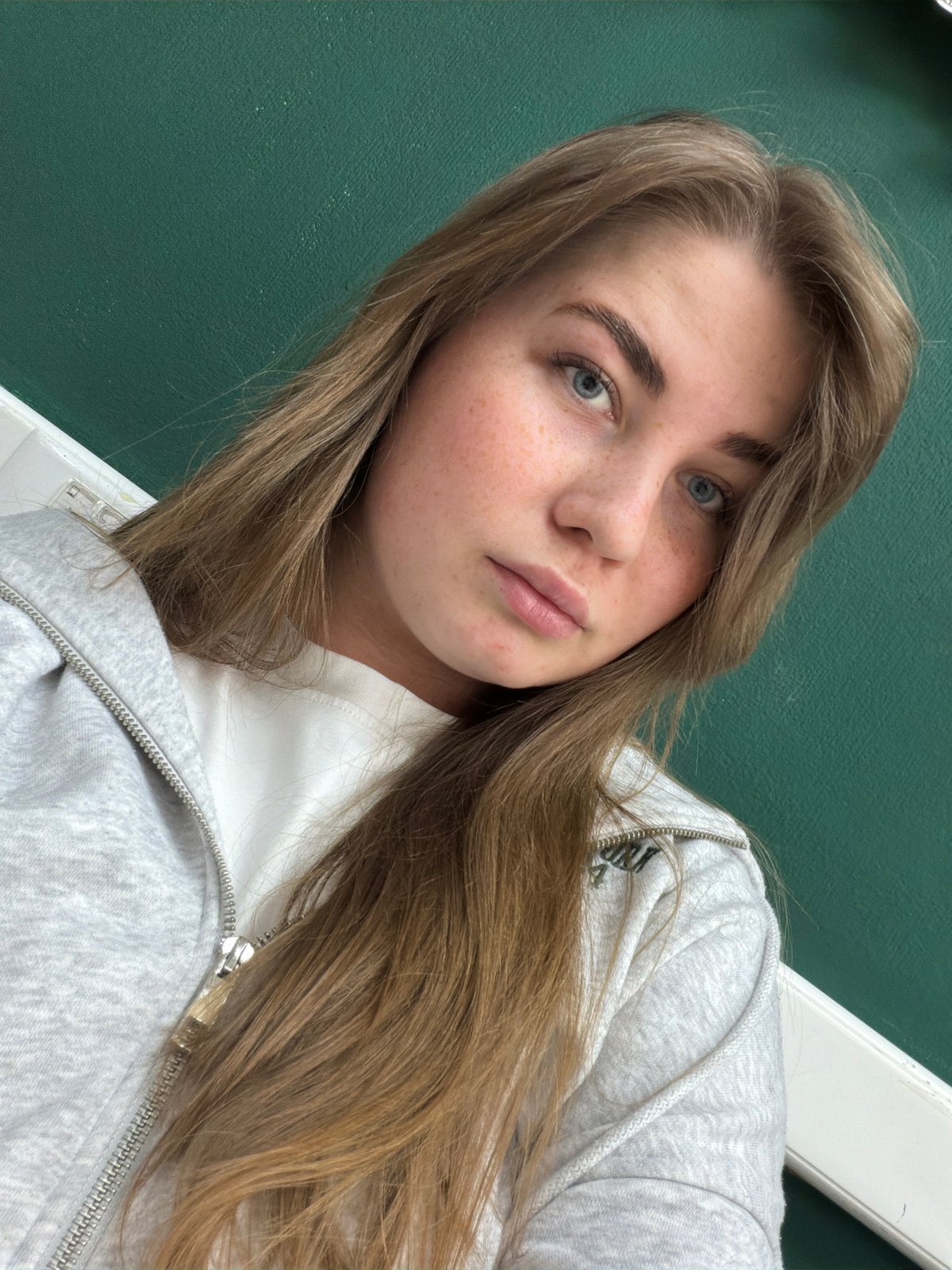 Gym sessions, haircuts, and everyday moments in Chaikovsky