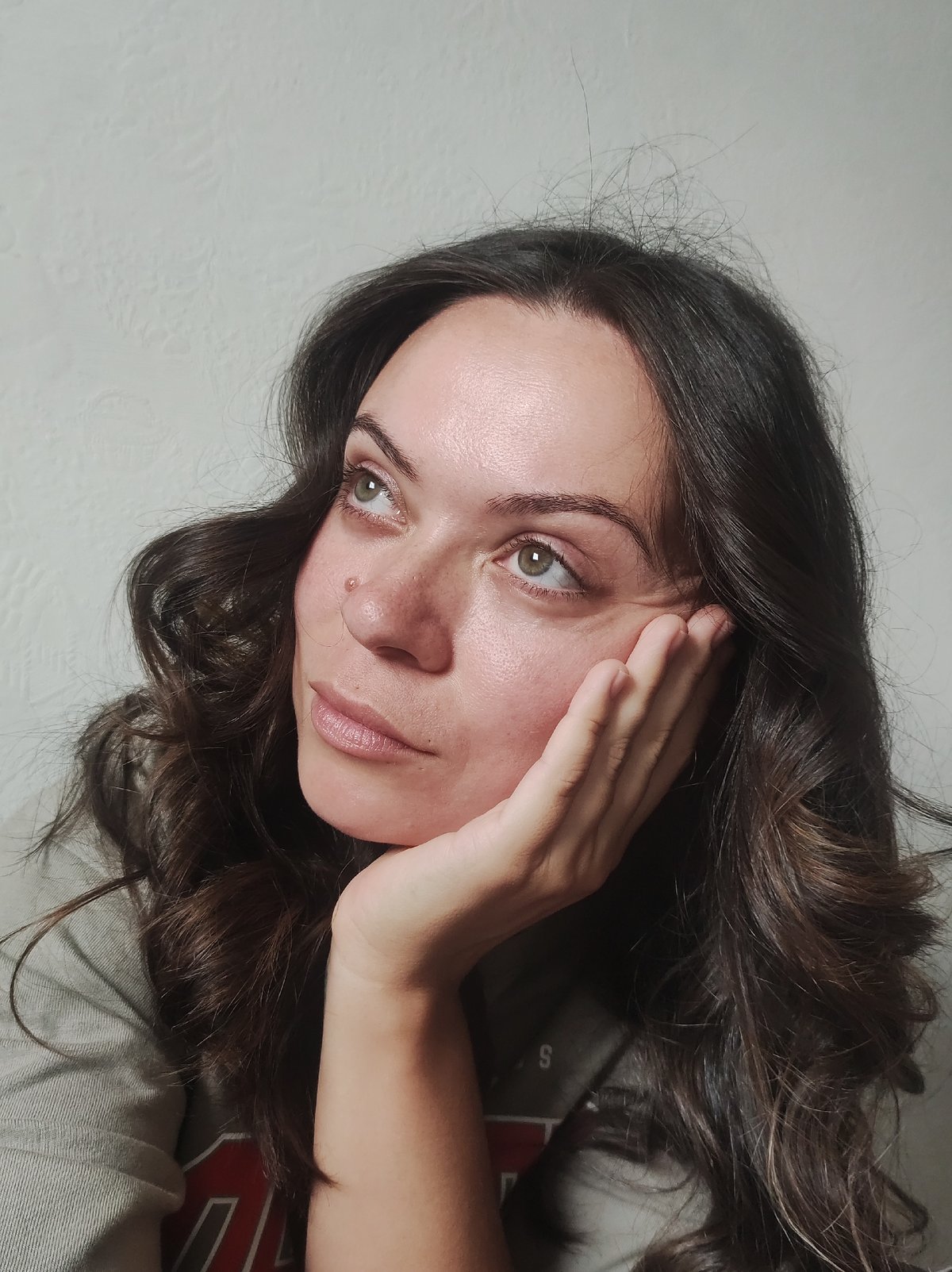 Casual portrait snapshots taken indoors in Chaikovsky