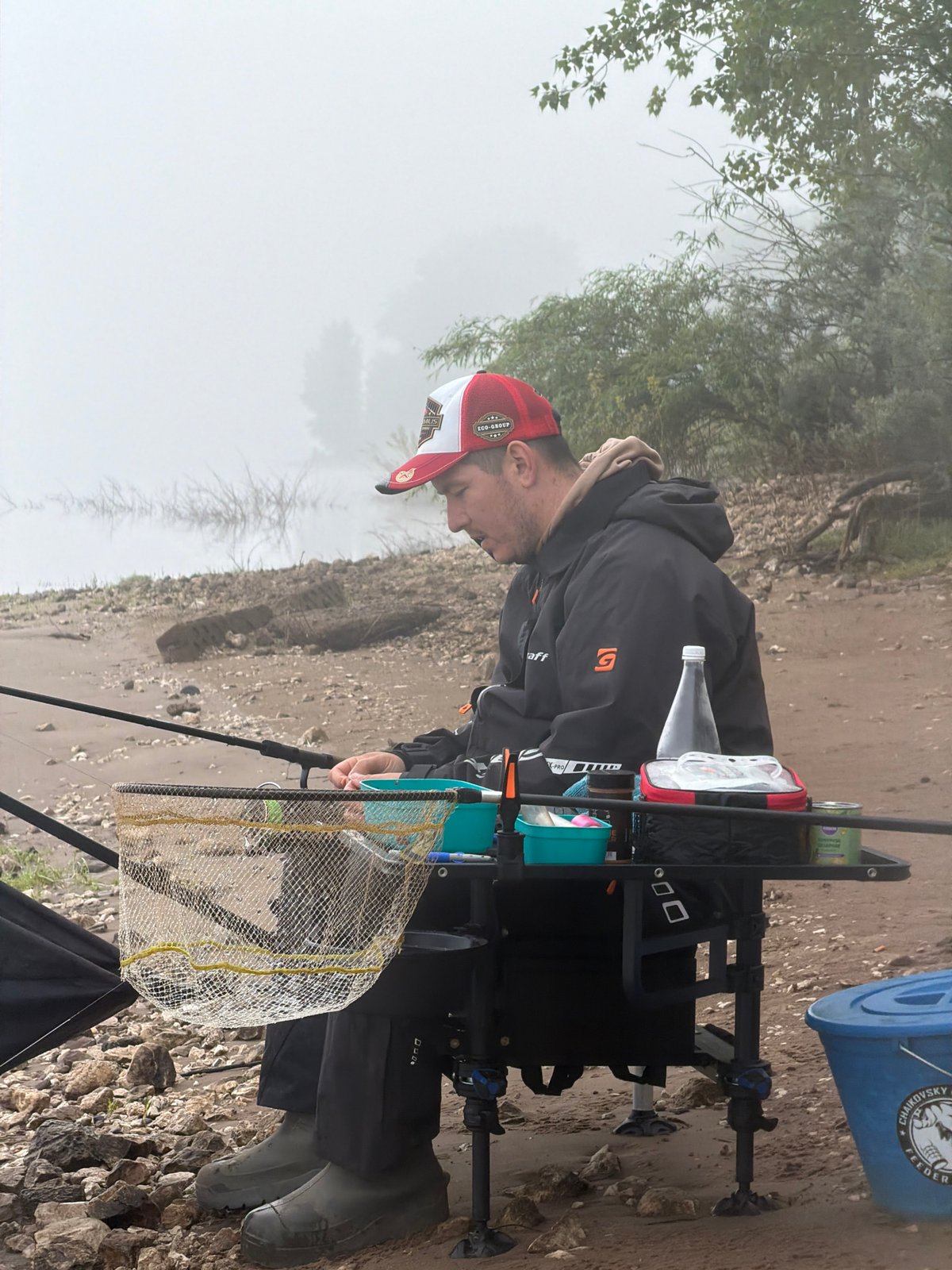 Early morning fishing expedition documented in Russian waterways