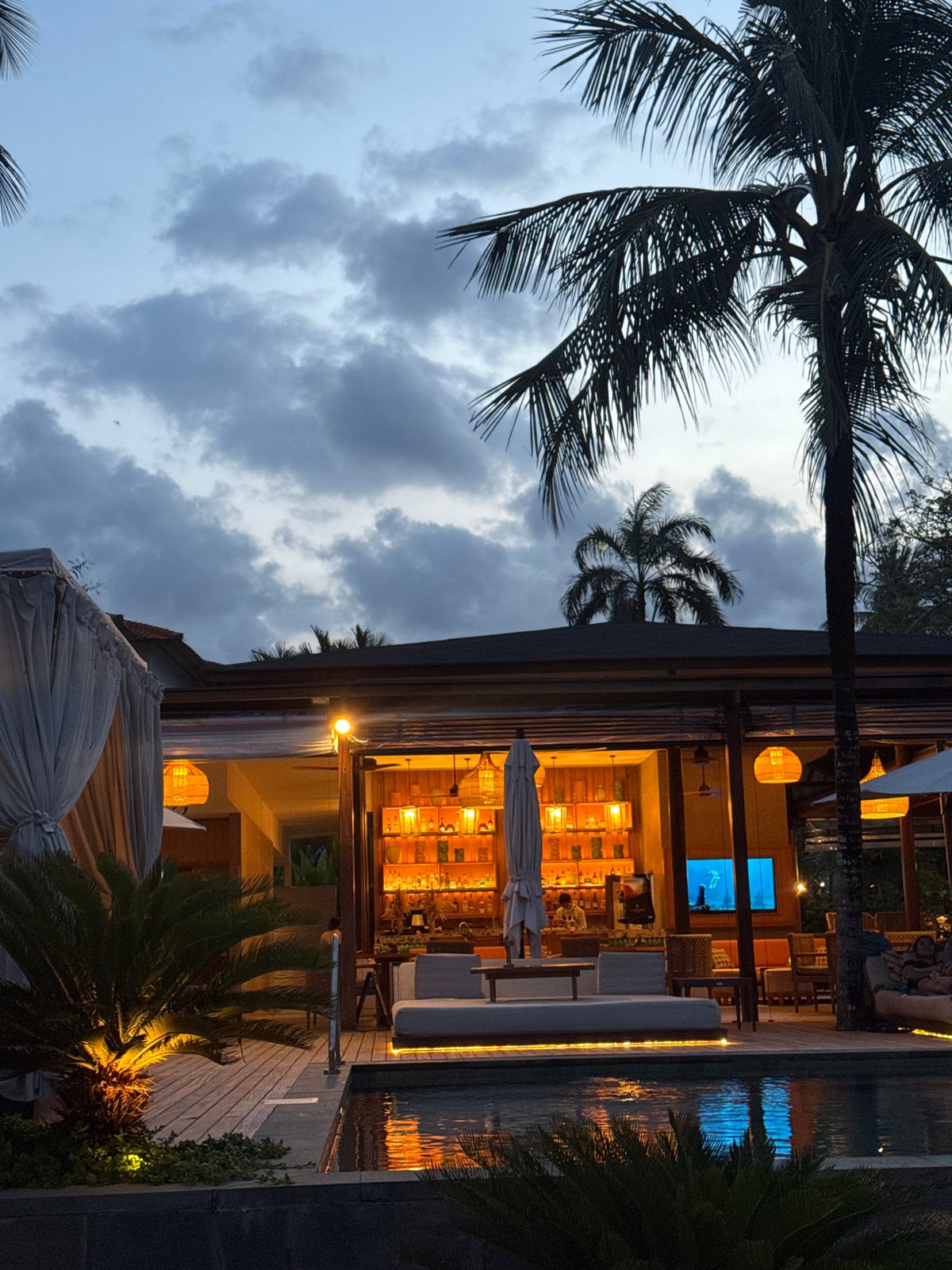 Tourist activities documented across Kuta Selatan beach resort area