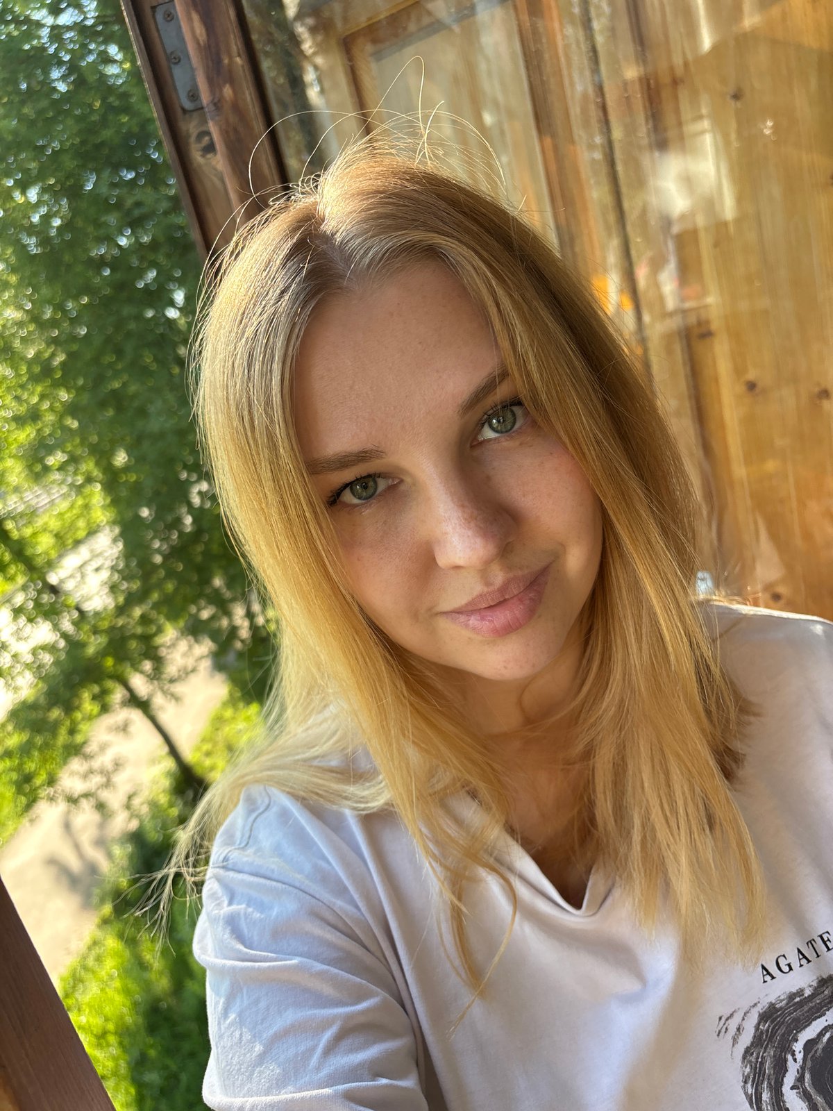 Afternoon at a small convenience store in Rusanovo, Russia