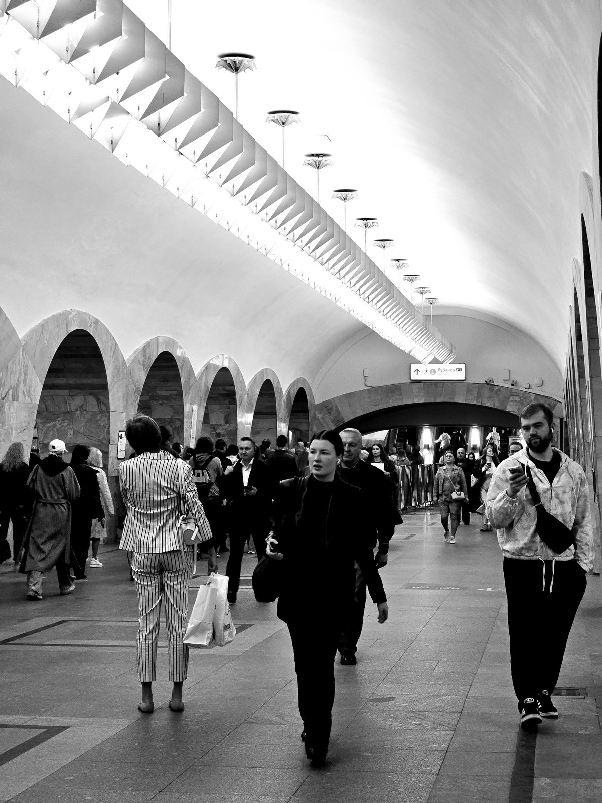 Morning Rush Hour Activity Documented Across Moscow Metro Stations