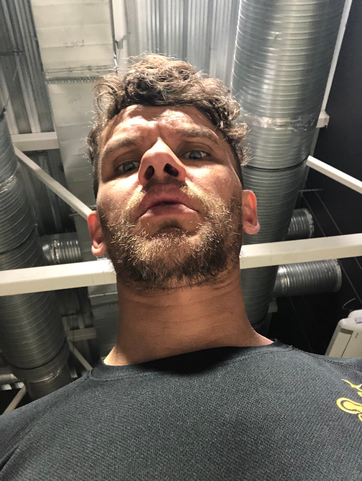 Man documents early morning gym visit in Saint Petersburg