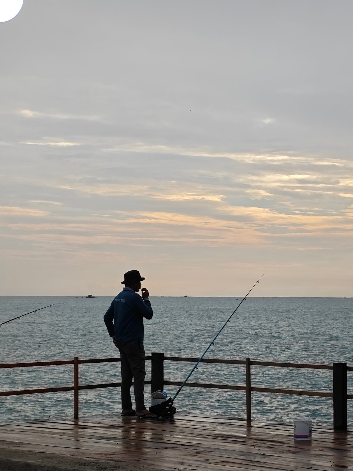 Early morning fishing activity observed along Lhokseumawe waterfront
