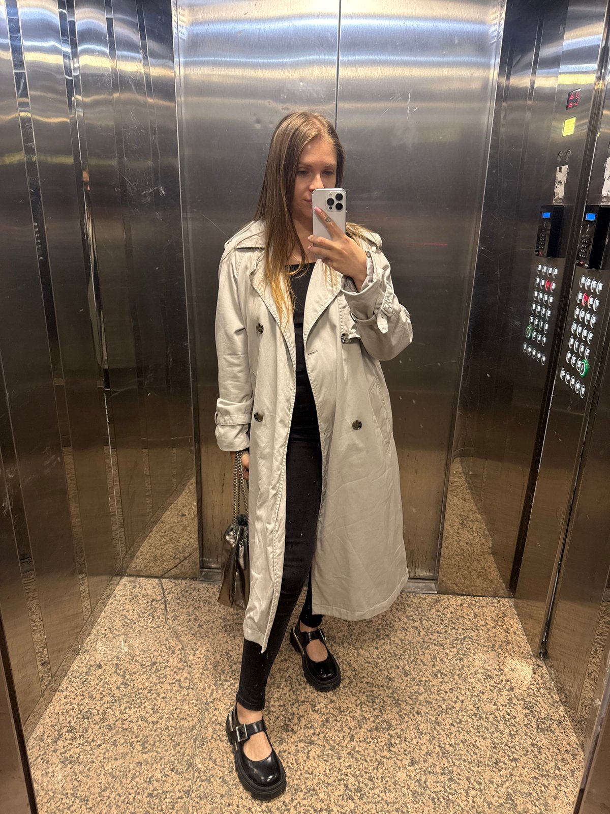 Woman Takes Elevator Mirror Selfies in Batumi, Georgia