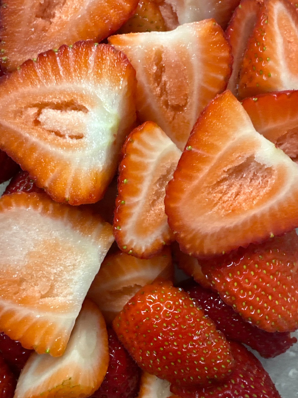 Close-up photos capture strawberries and orchids in Sofia