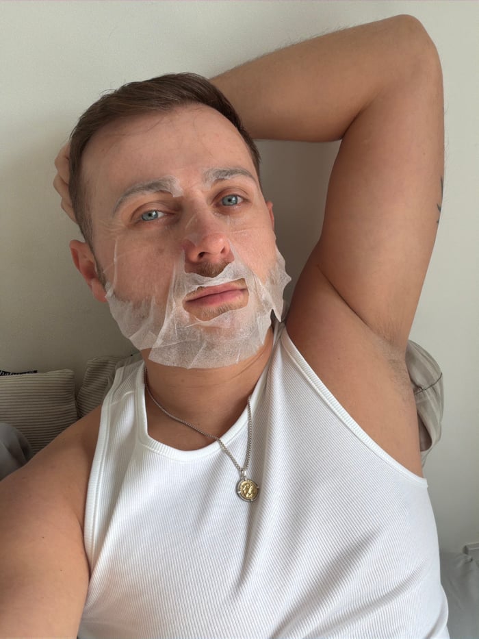 London residents document LED facial mask therapy sessions