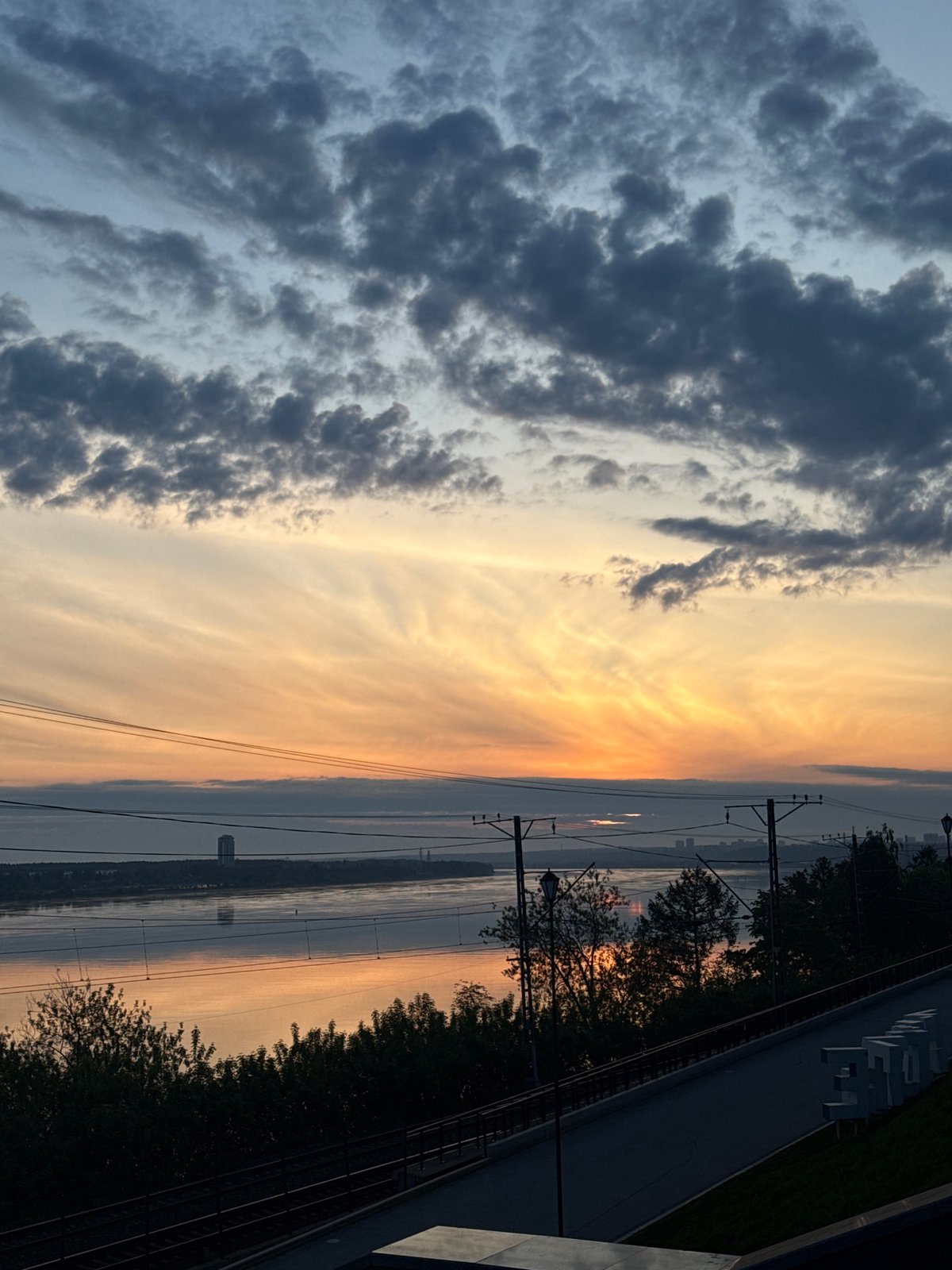 Sunset over Kama River documented by witness in Perm