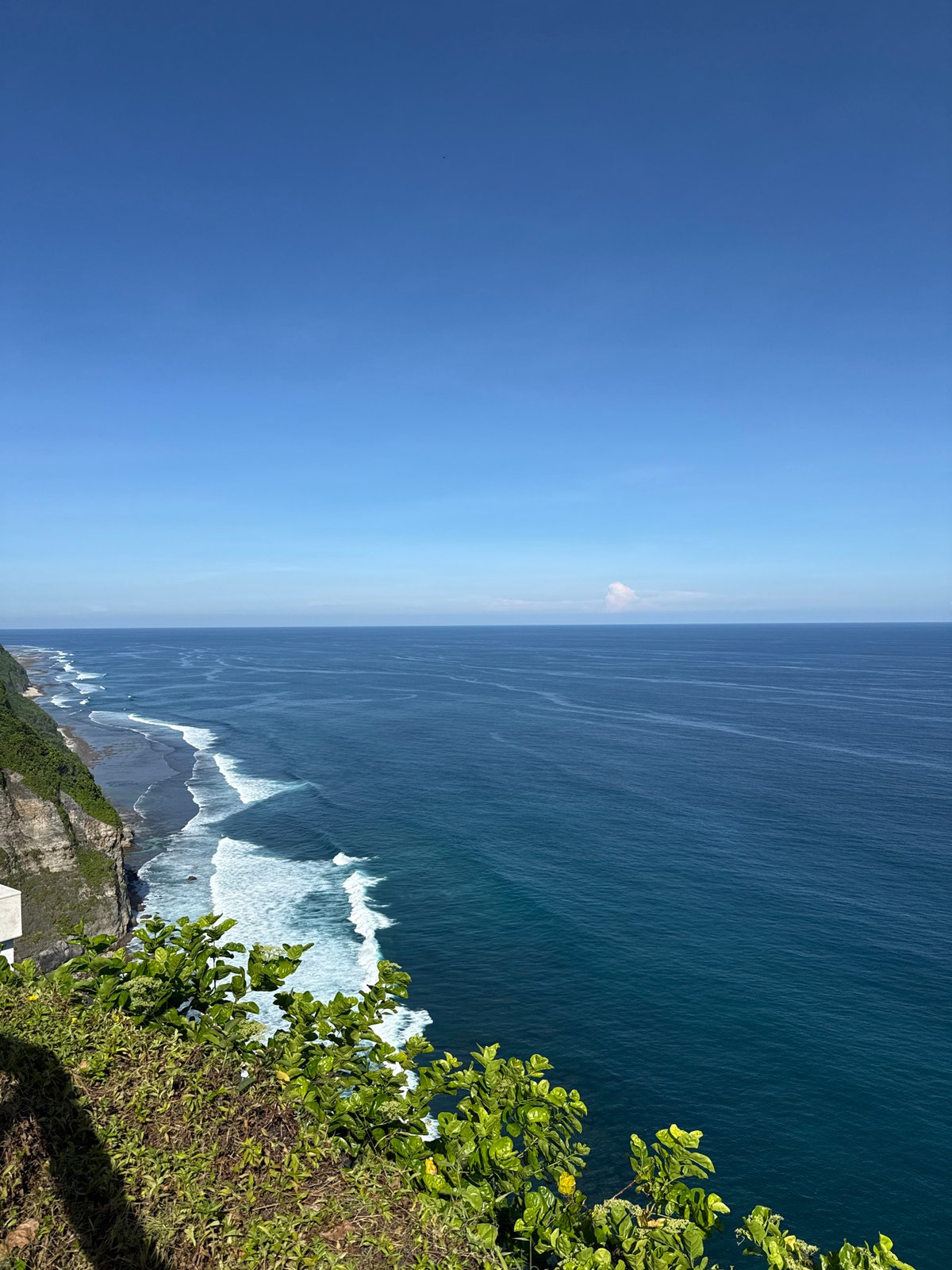 Morning coastal and resort scenes documented in Kuta Selatan