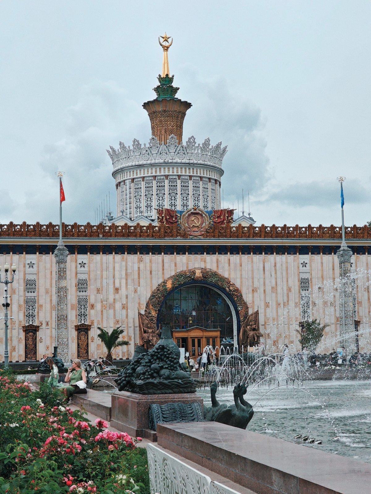 Strolling VDNKh's grand pavilions and fountains in Moscow
