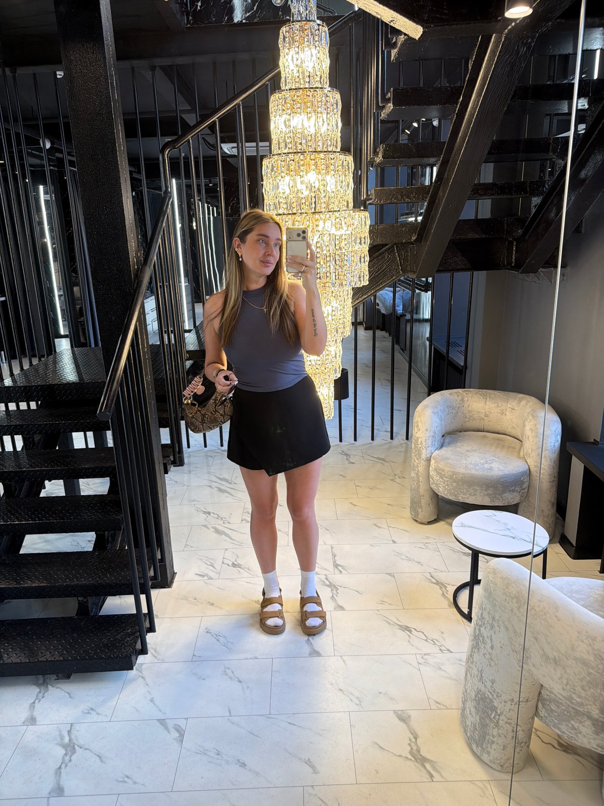 Woman photographed taking selfies across Moscow locations Tuesday morning