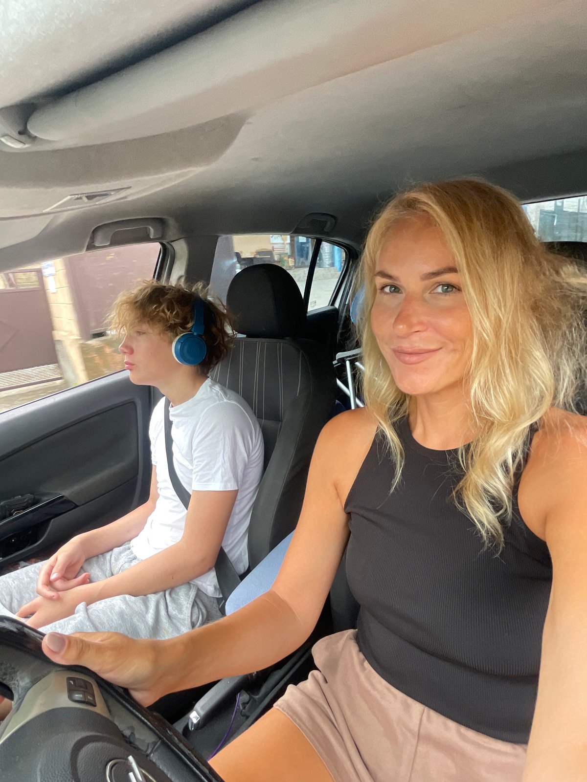 Driver's seat selfie on a summer morning in Sochi