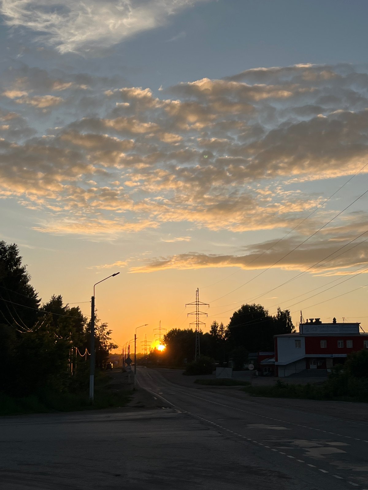 Golden hour moments captured across Chaikovsky, Russia in 37 minutes