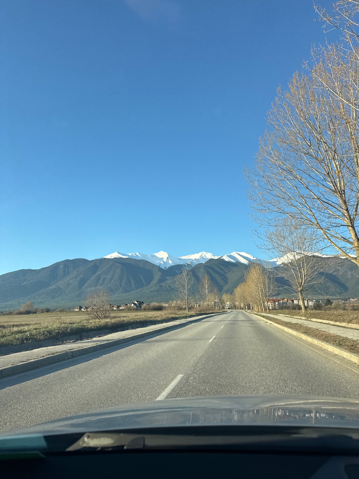 Mountain road scene captured in Razlog, Bulgaria