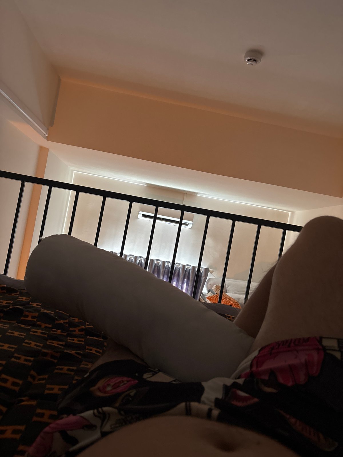 Routine indoor scene documented in Đà Nẵng residence