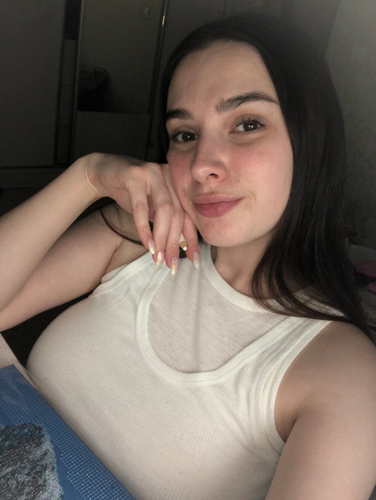 Evening personal moments captured in Noviy, Russia apartment