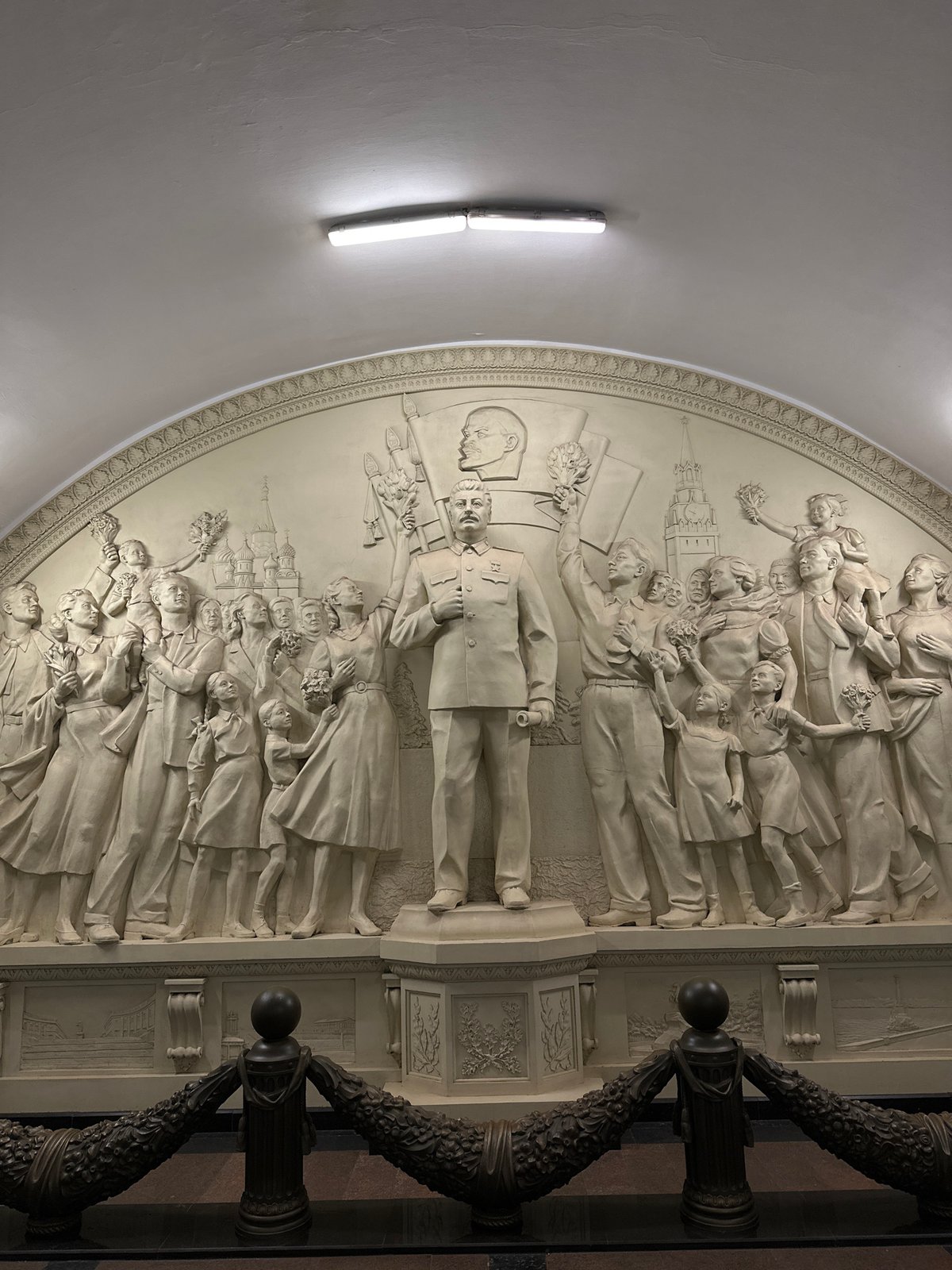 Political leader bas-relief sculpture spotted in Moscow metro station