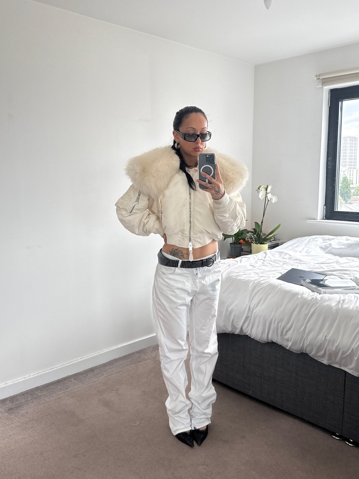 London resident documents afternoon moments at home
