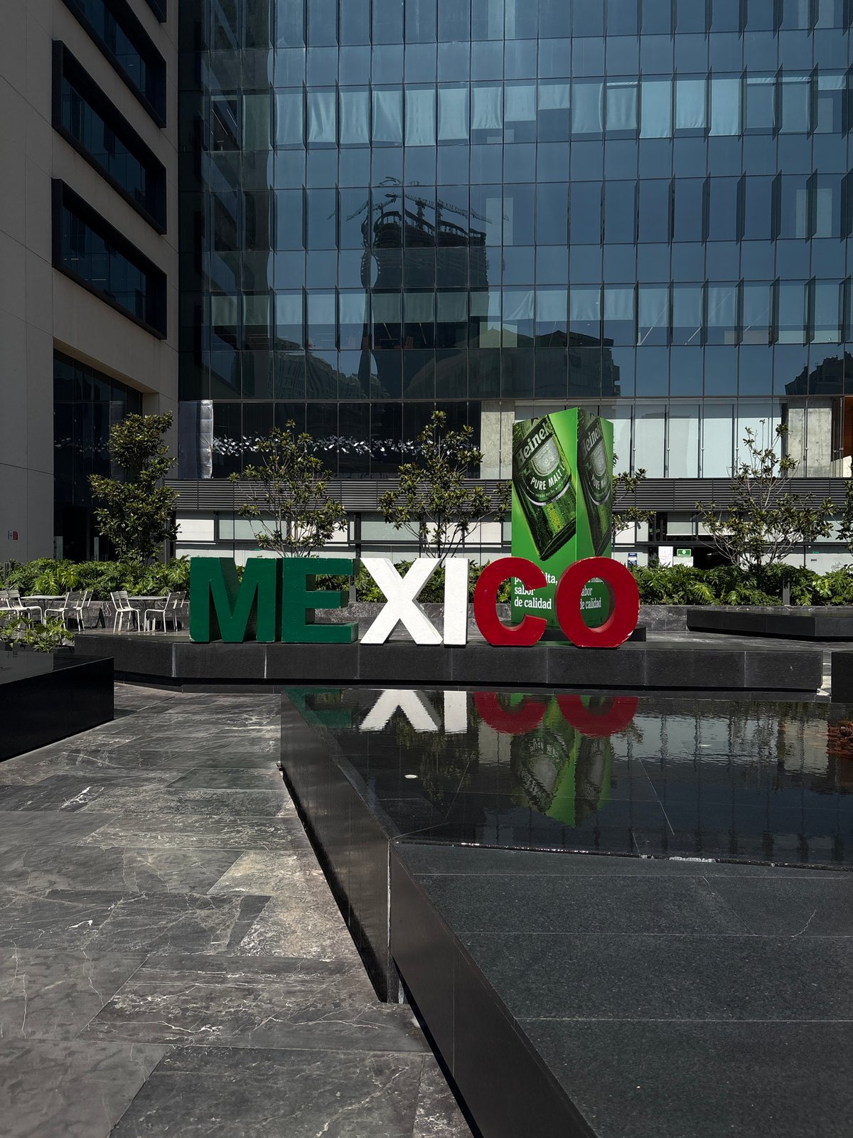 Individual documents diverse Mexico City locations over 22 minutes