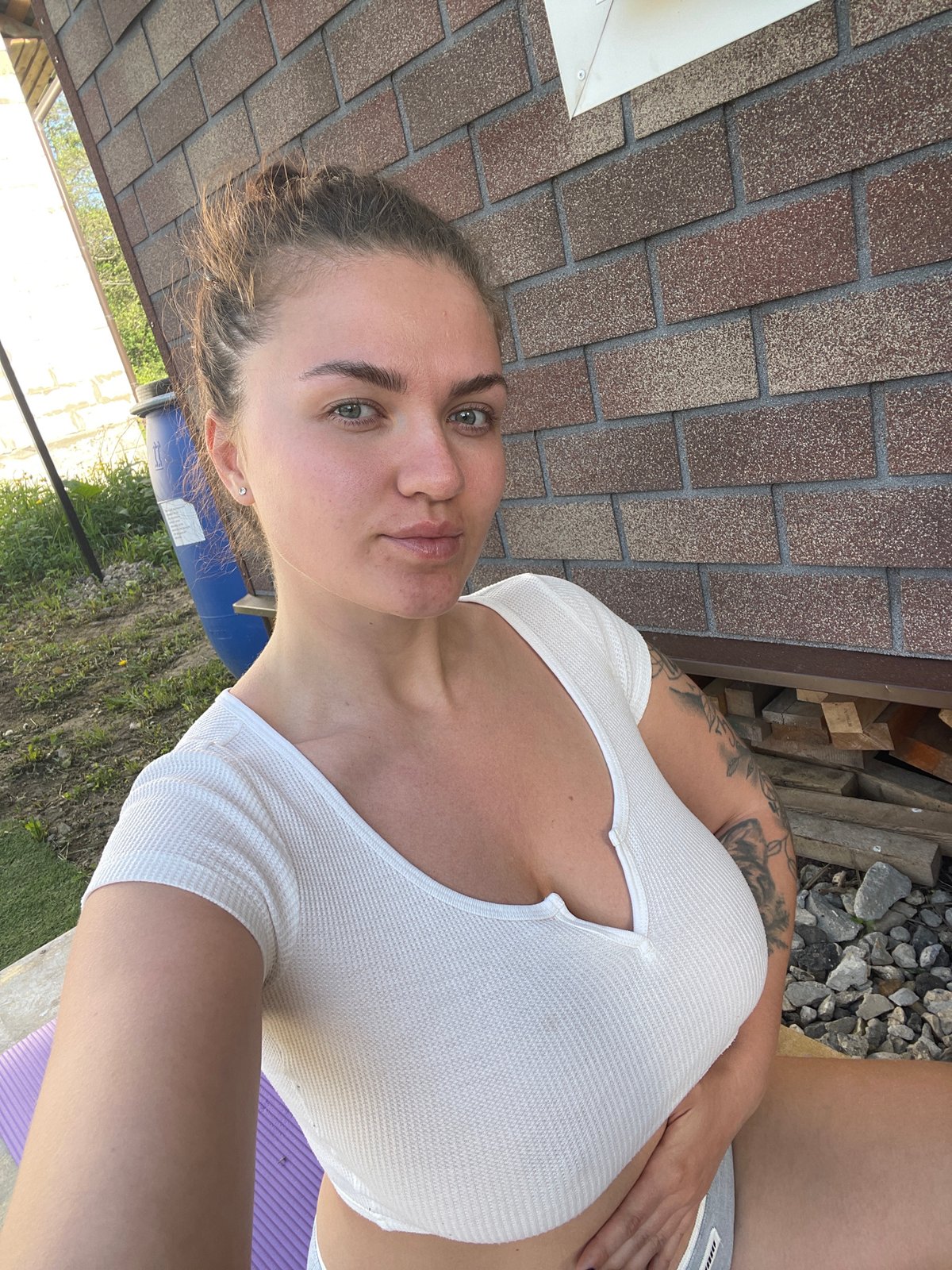 Woman photographed twice in early morning near Moscow facility