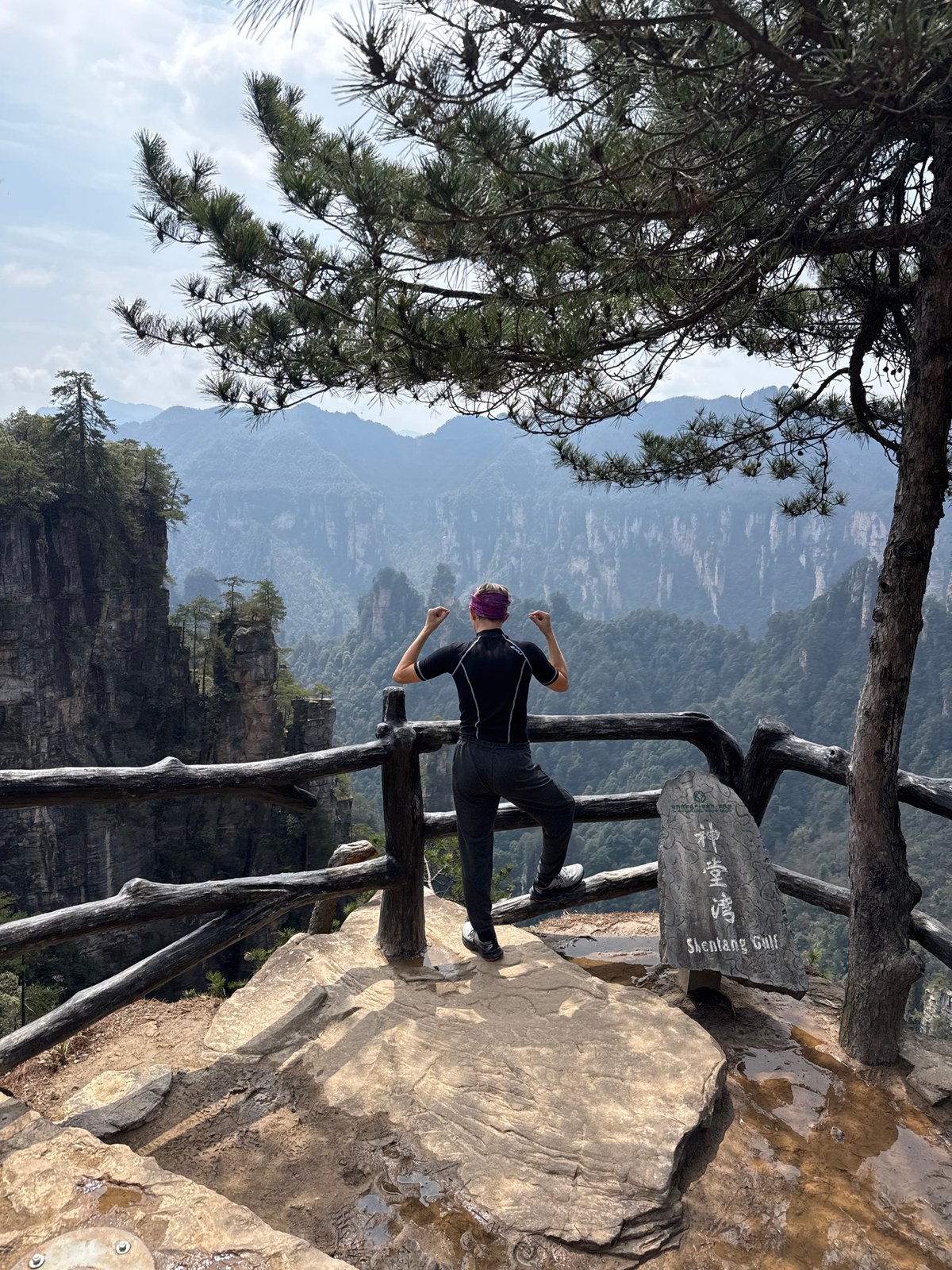 Tourist documents natural beauty at Zhangjiajie National Forest Park