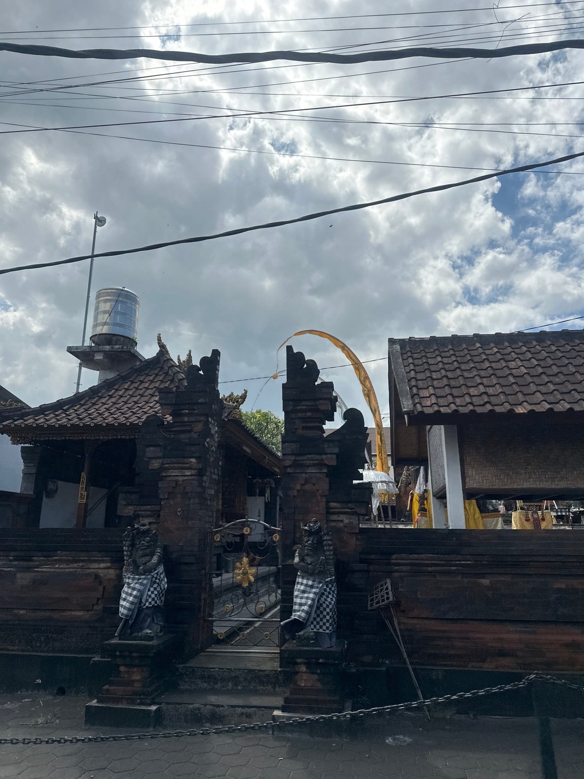 Afternoon street life and everyday moments in North Kuta, Bali