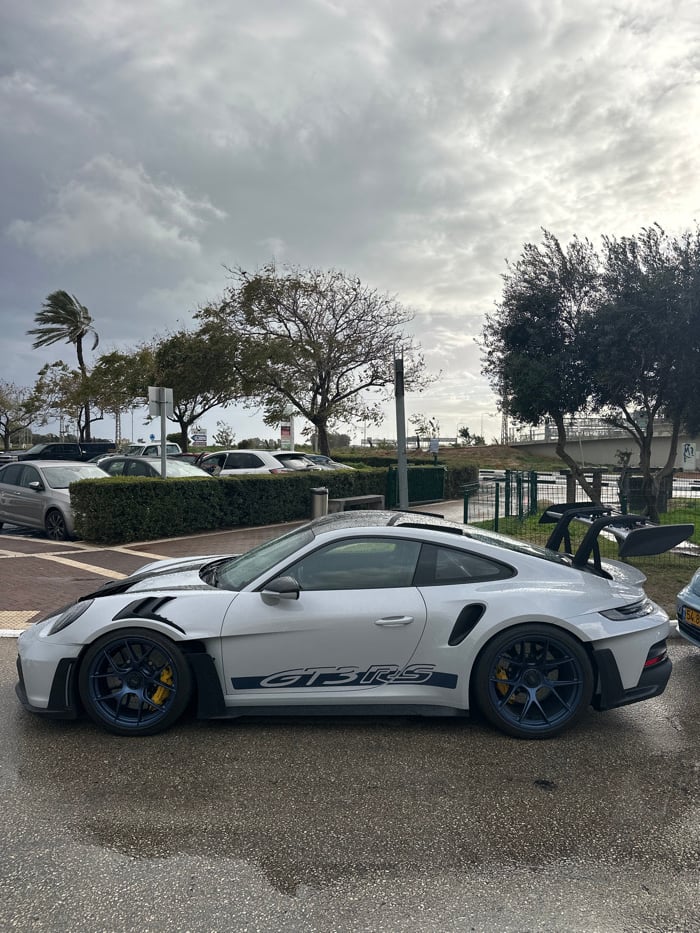 Porsche GT3 RS spotted on wet streets in Yakum