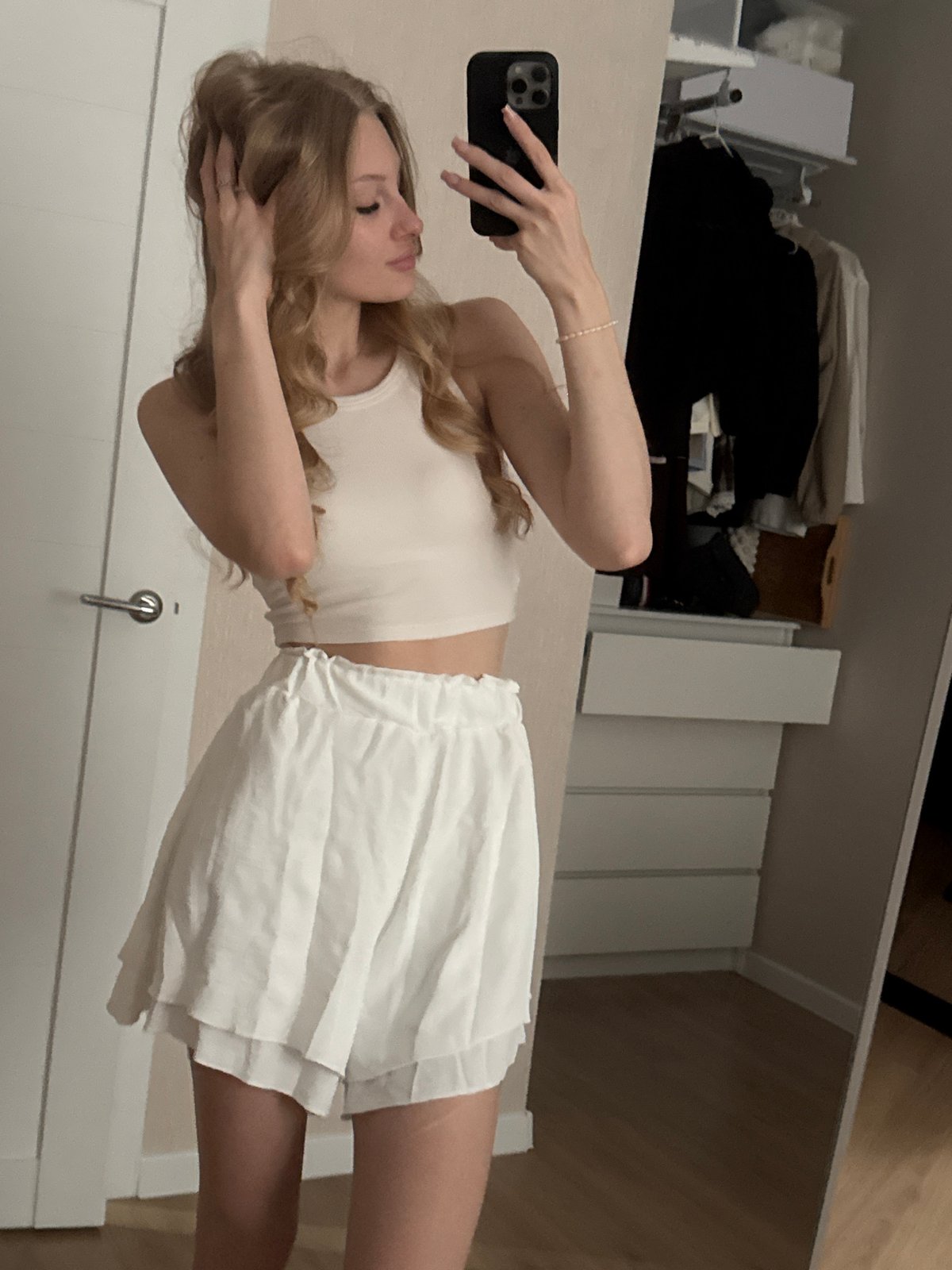 Mirror selfie session at home in Perm, with a breakfast aside