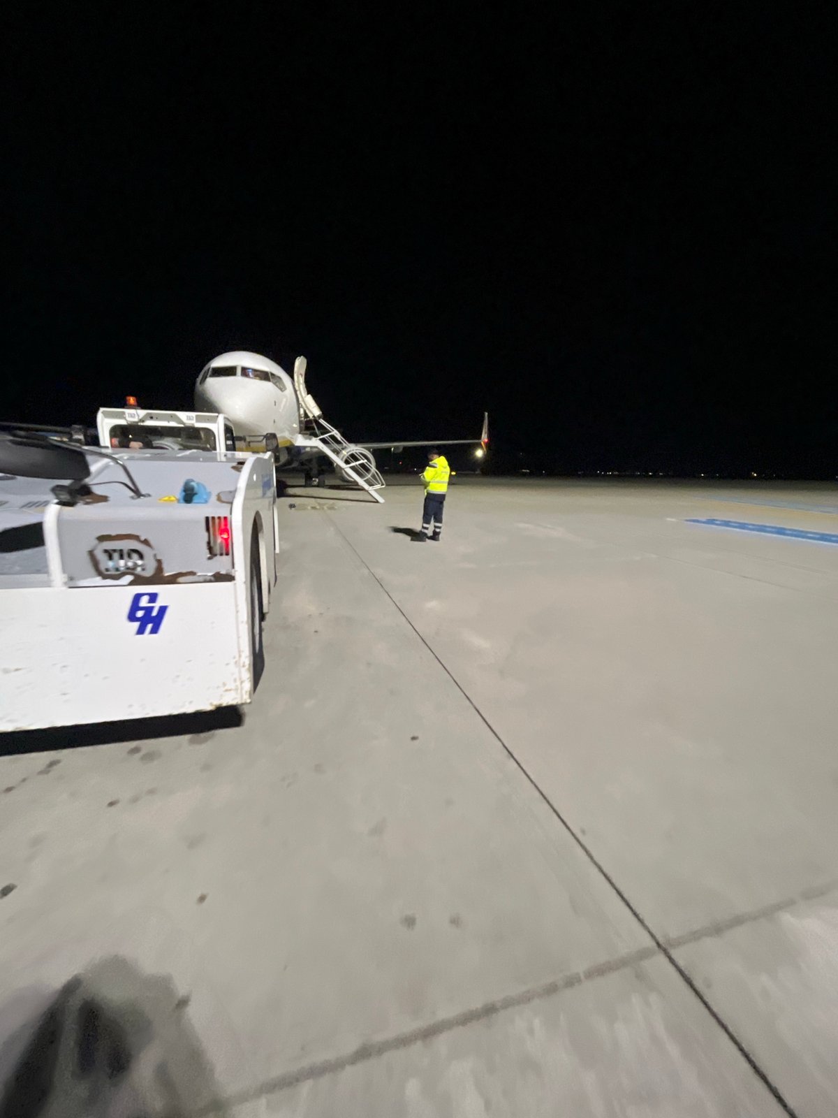Night maintenance operations observed at Sofia Airport