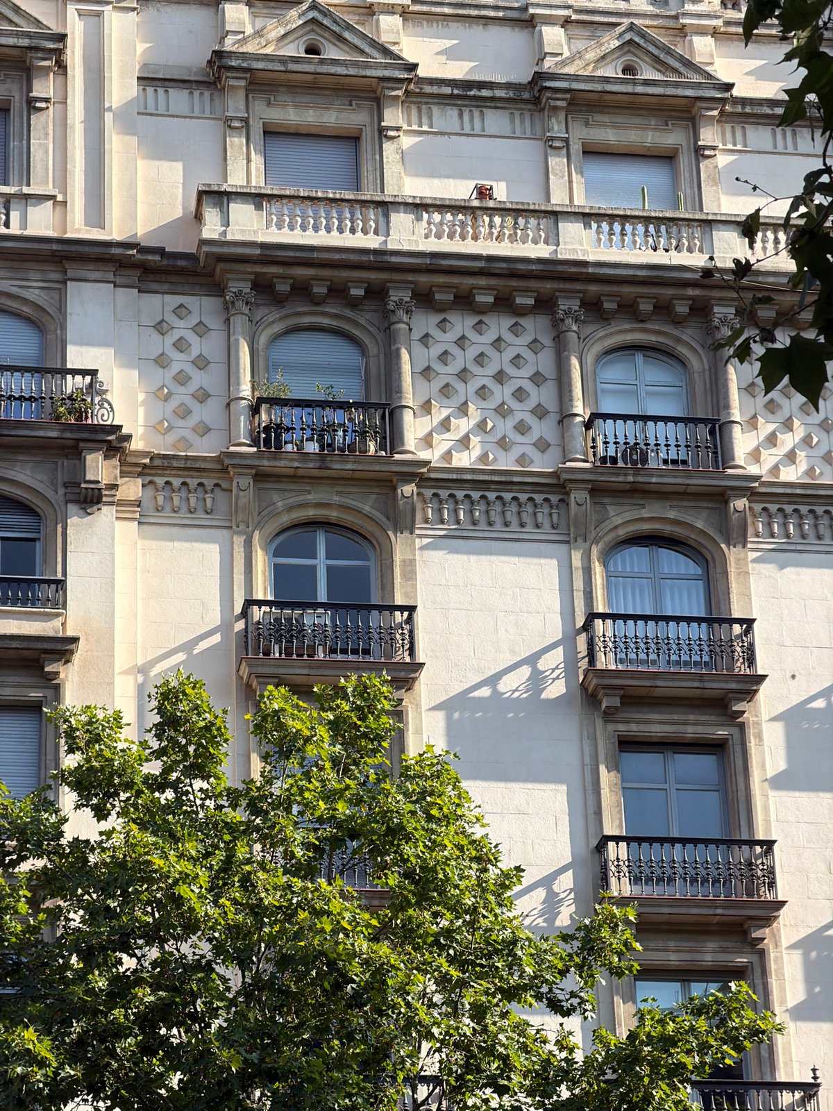 Morning stroll through Eixample, ending with coffee