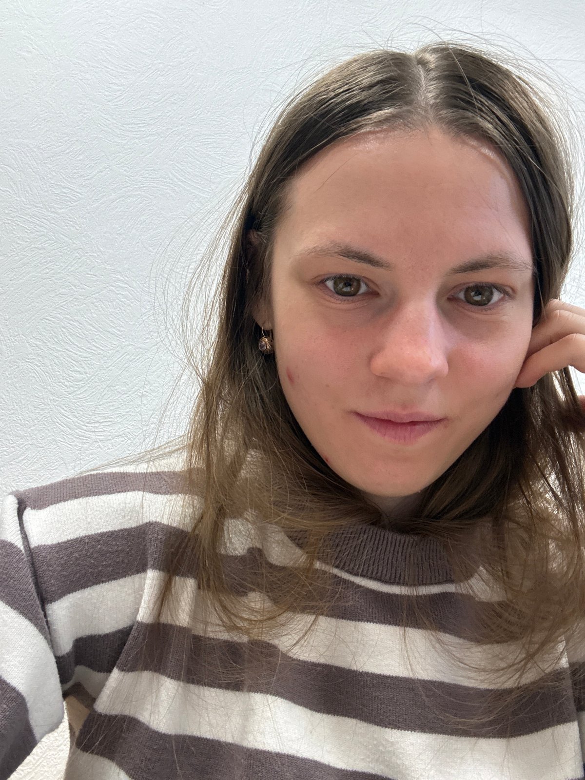Woman takes early morning selfies in Chaikovsky, Russia