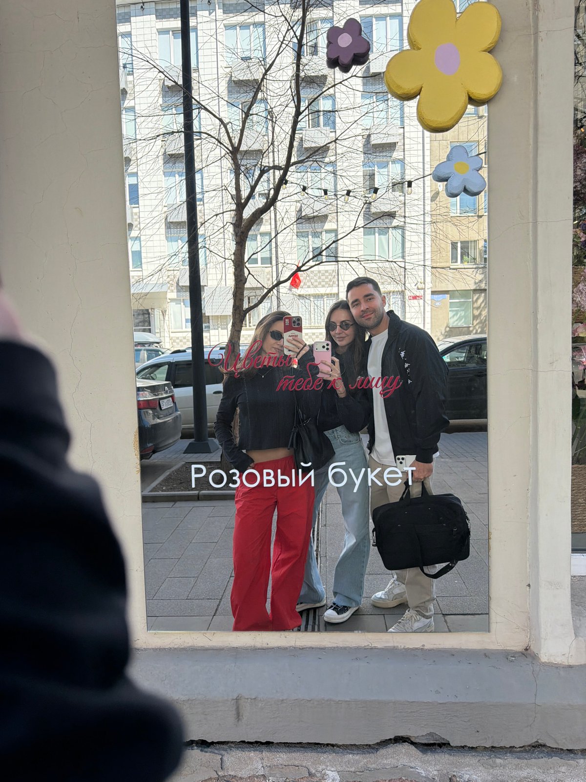 Morning street life documented across central Krasnoyarsk