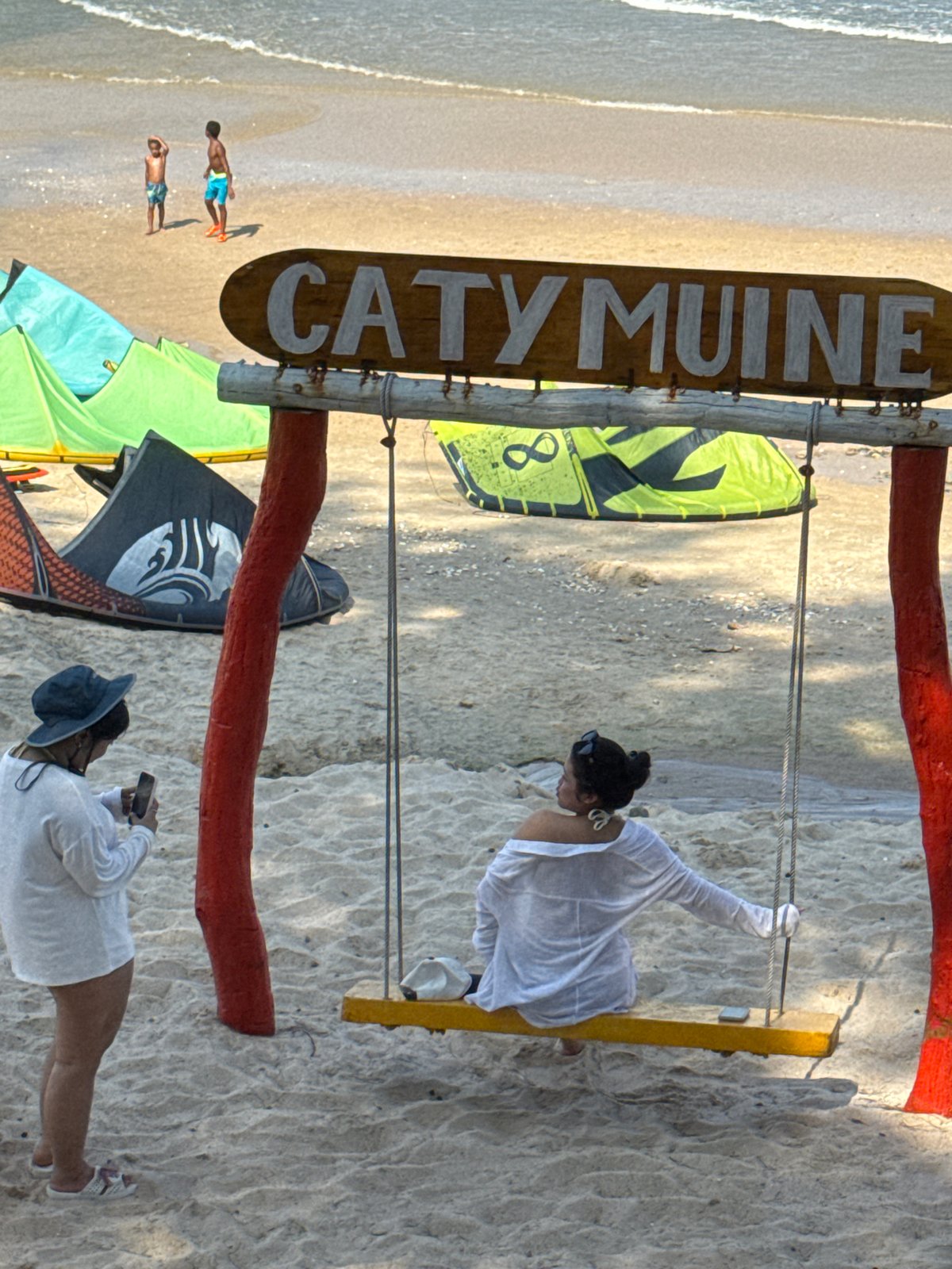 Busy kite session at Mui Ne beach, Vietnam