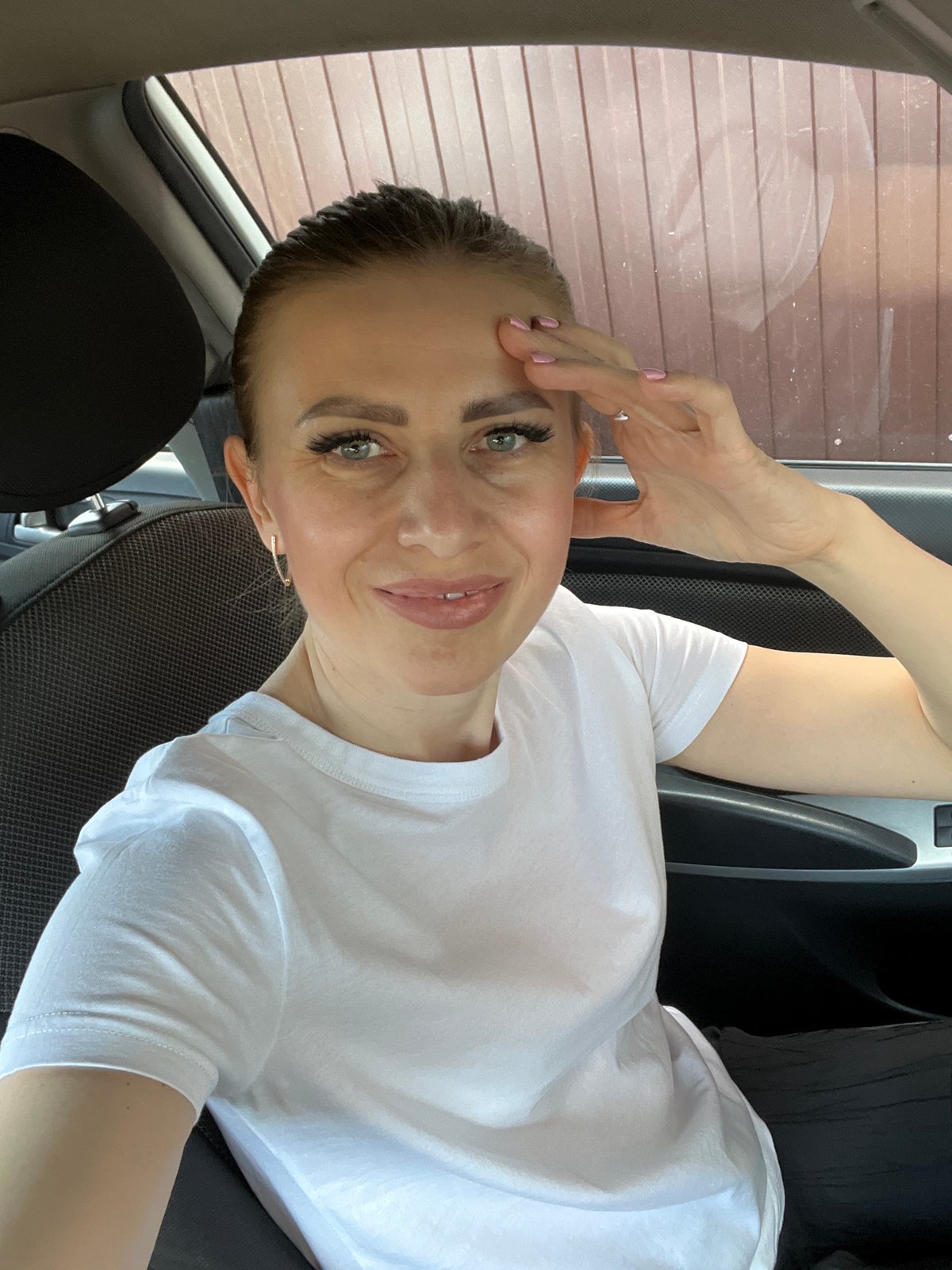 Morning in Bataysk: car selfie and a cottage cheese breakfast