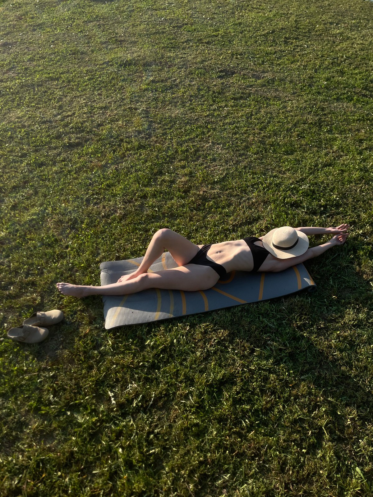 Weekend yoga and salmon sandwiches in rural Russia