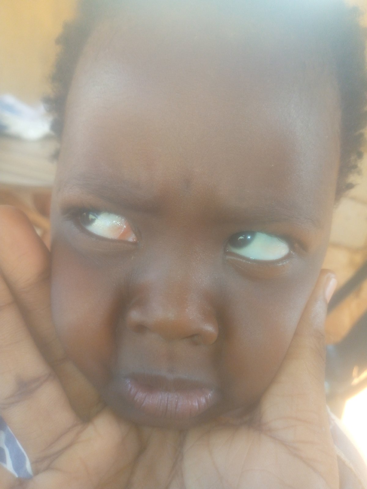 Child photographed multiple times in 11-minute span