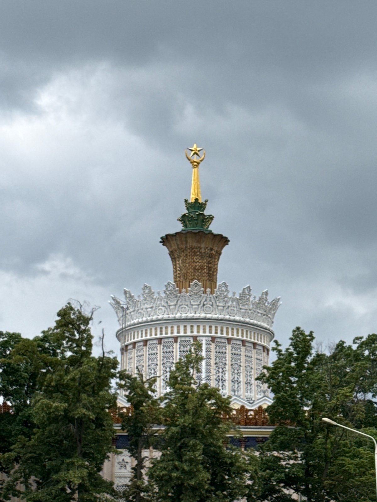 Morning visit to VDNKh, Moscow's iconic Soviet exhibition grounds