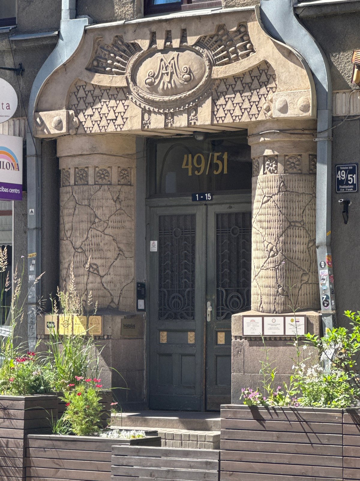 Exploring Riga's architectural details and street-level character