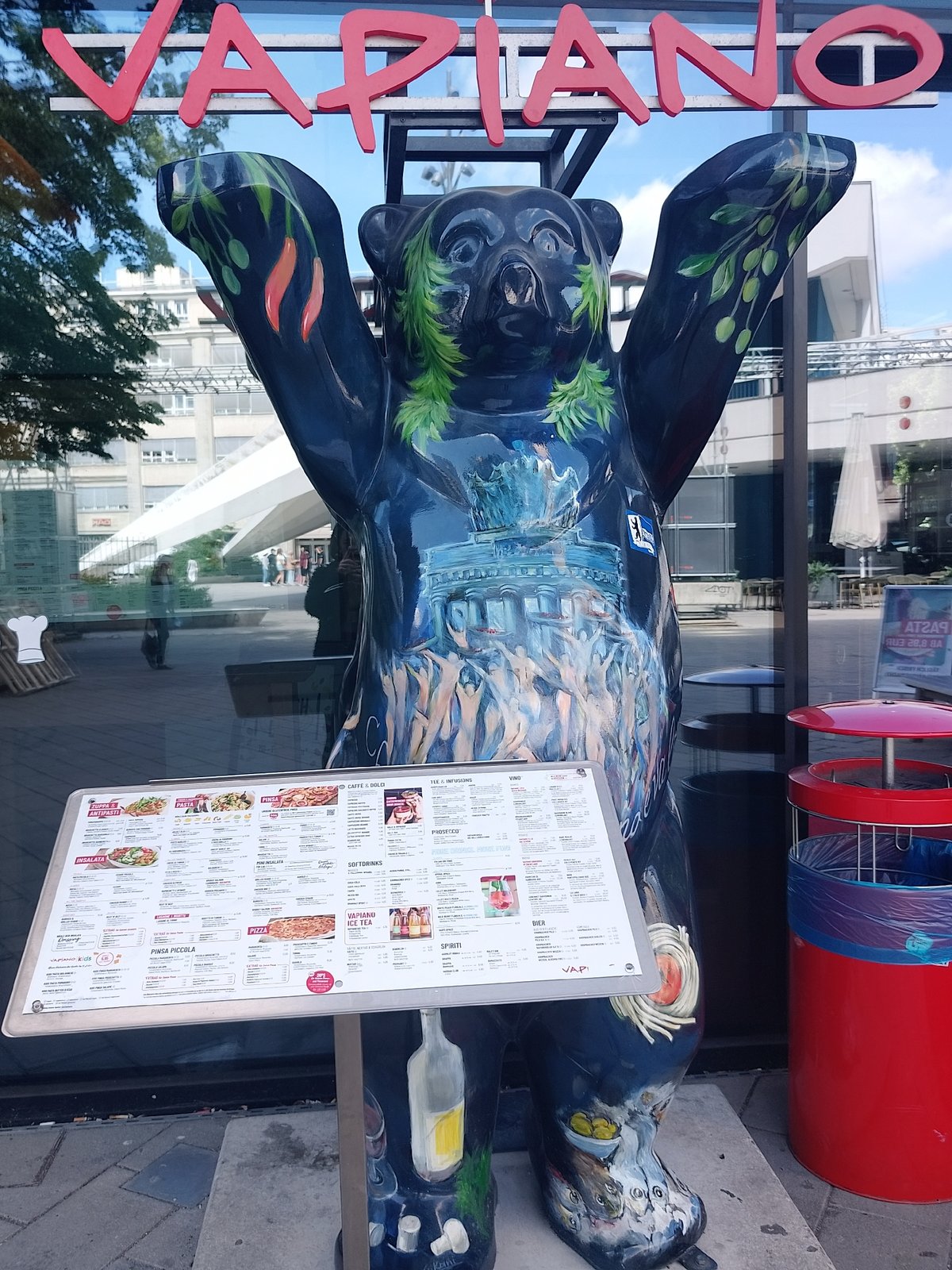 Berlin street scenes and landmarks documented during morning walk