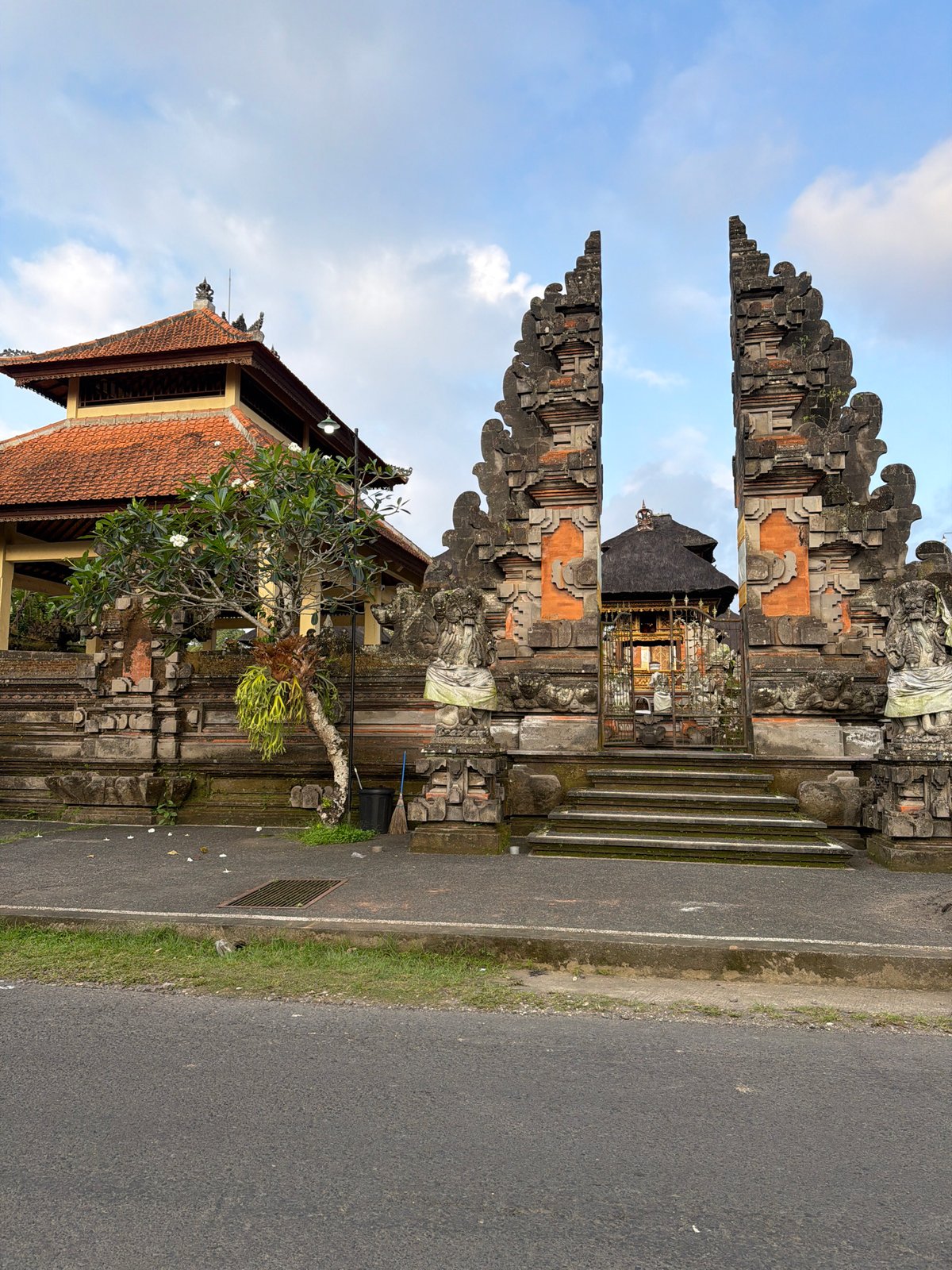A morning moving through Bali's rice fields and temple roads