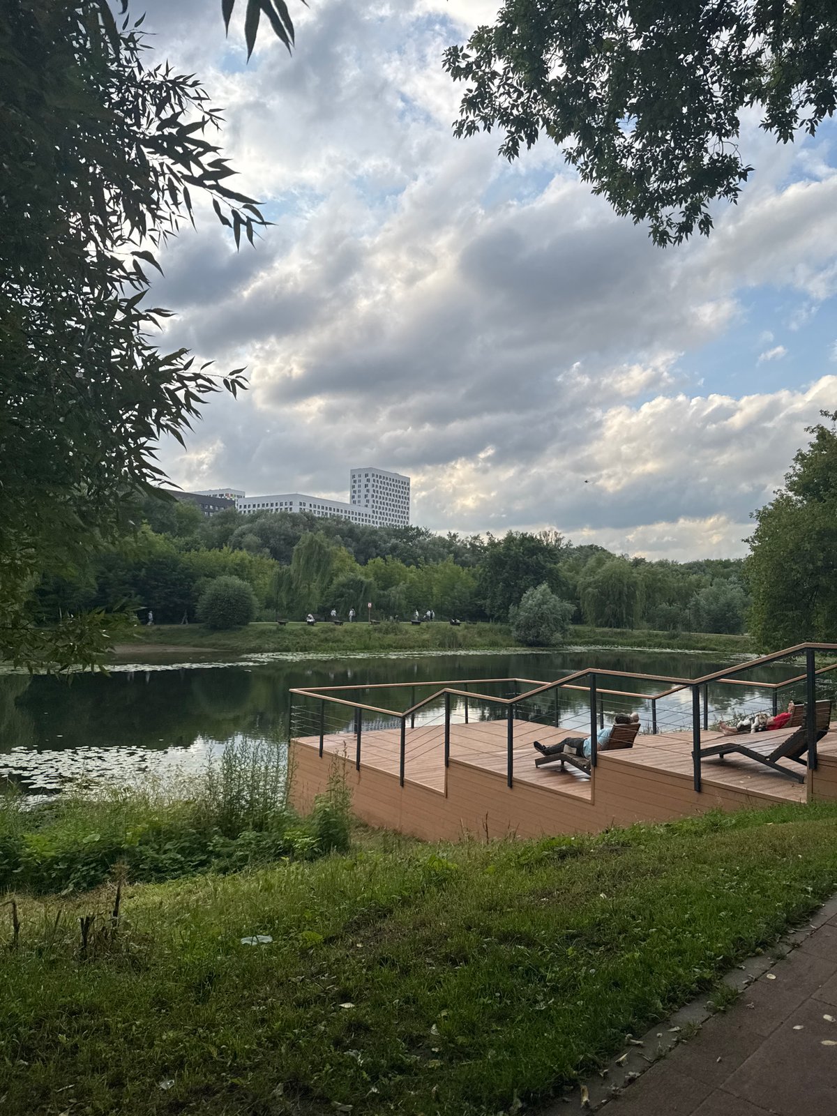 Quiet afternoon at a Moscow park pond