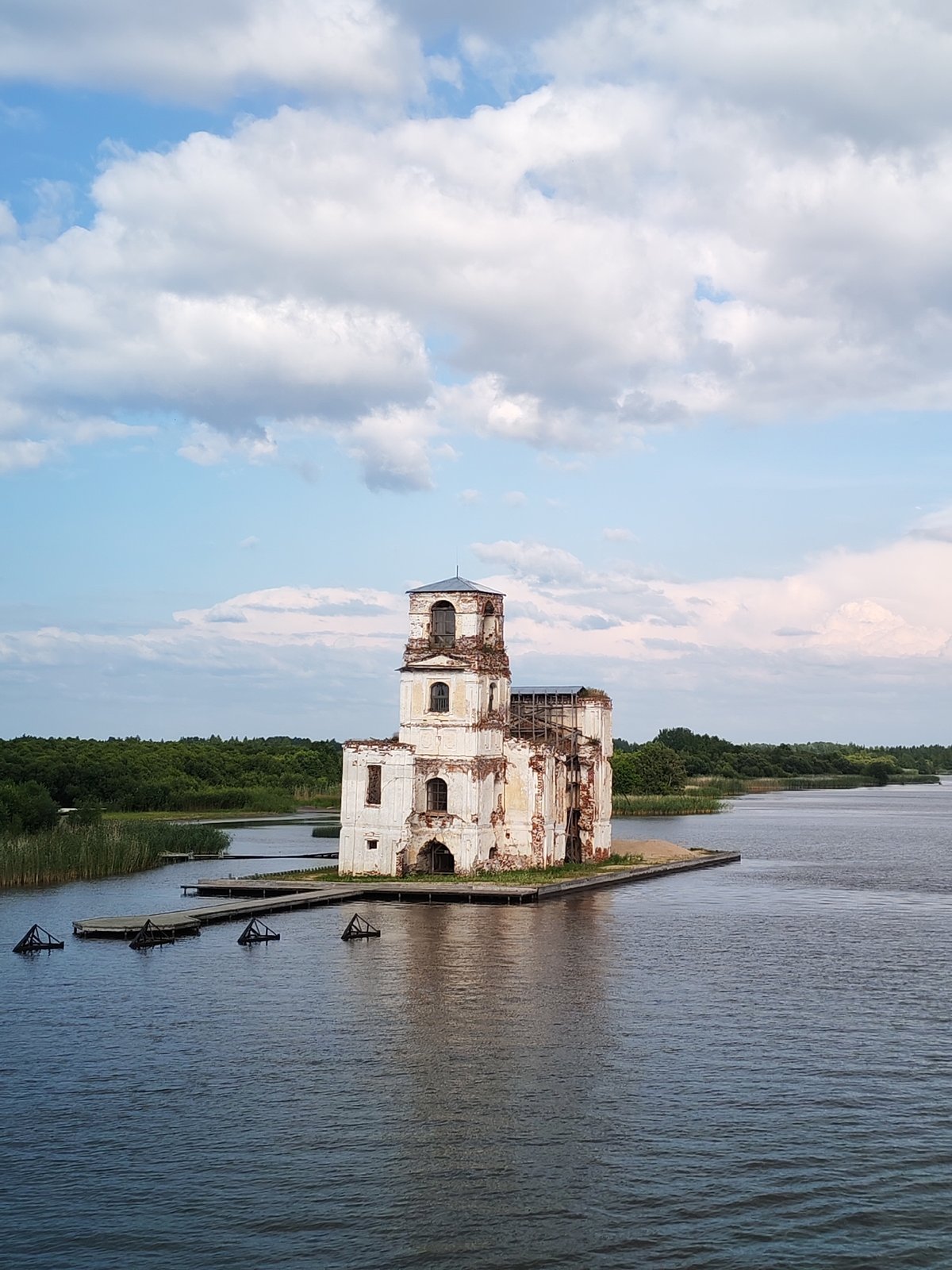 Krokhino's flooded church ruins documented from water and air