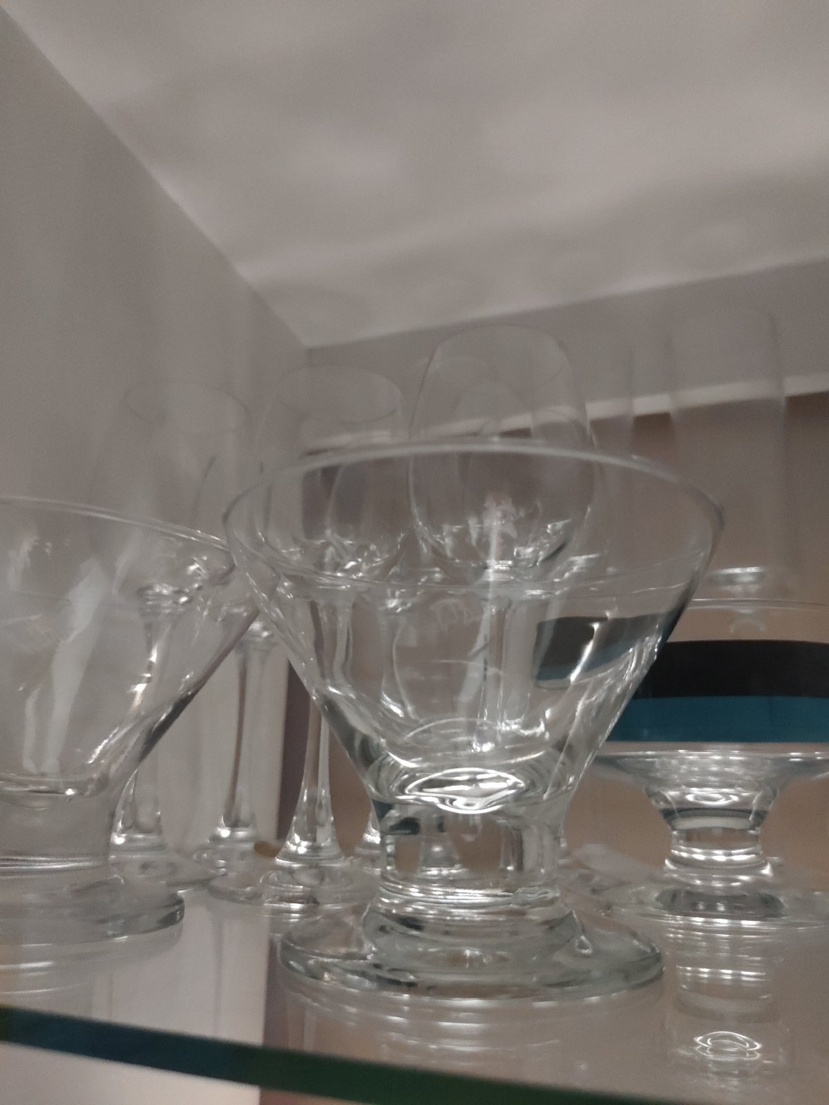 Anonymous witness documents household items, artwork in Davao City residence