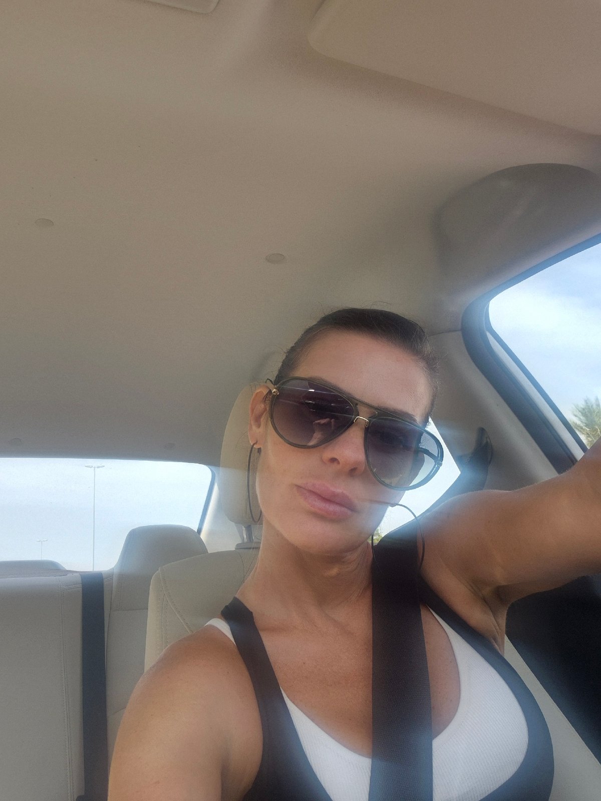 Woman observed in vehicle in Dubai early morning